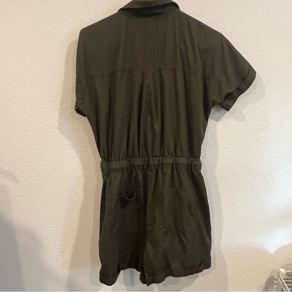 Wild Fable size small olive army green snap up drawstring romper - Picture 6 of 10